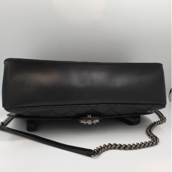 100AUTH CHANEL Black Leather Symbols Flap Bag HGrl - Picture 7 of 12